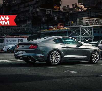 Фото дисков HRE FF01 на Ford Mustang VI