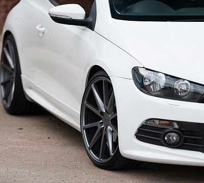 Фото дисков Vossen VFS-1 на Volkswagen Scirocco III