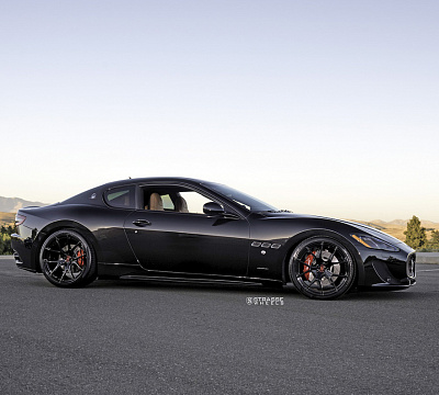 Фото дисков Strasse Wheels SM5R Deep Concave Monoblock на Maserati GranTurismo I