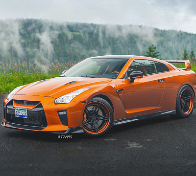 Фото дисков Strasse Wheels SV2T Deep Concave FS на Nissan GT-R
