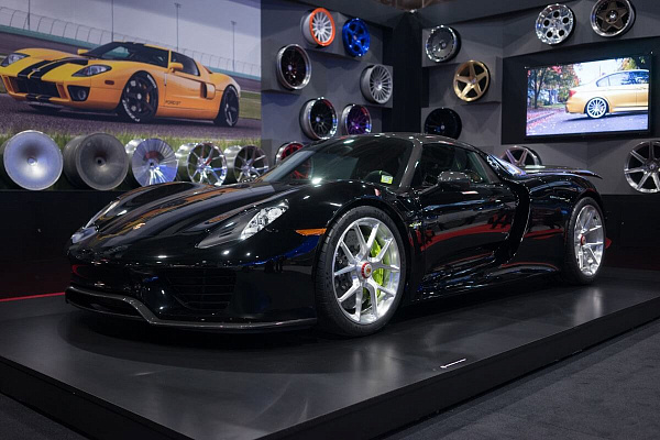 Фото дисков HRE P101 Глянцевый лак на Porsche 918 Spyder