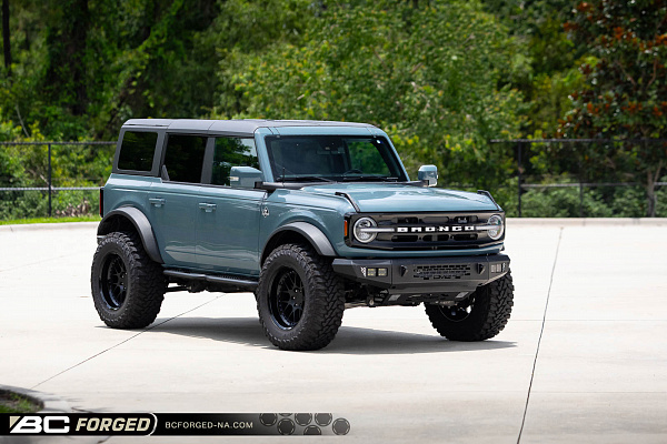Фото дисков BC Forged LE72 // MLE72 Черный матовый на Ford Bronco