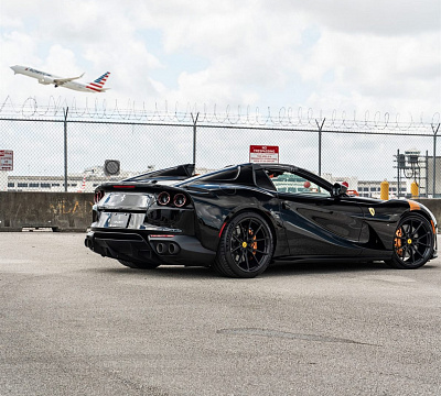 Фото дисков Anrky AN12 на Ferrari 812