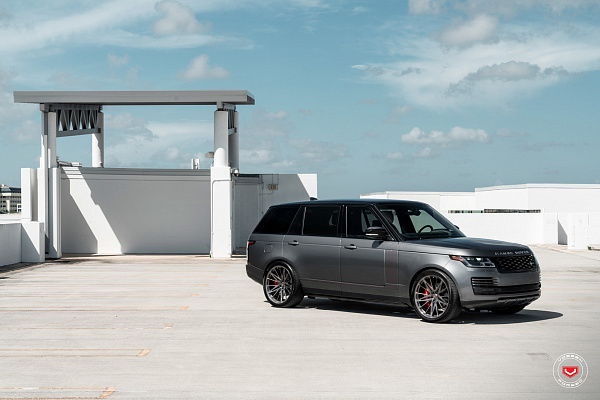 Фото дисков Vossen M-X6 Глянцевый темный лак на Land Rover Range Rover IV