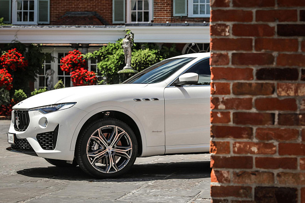 Фото дисков Maserati NEREO  на Maserati Levante