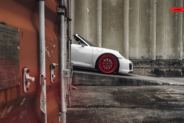 Фото дисков Anrky AN20 Красный сатин на Porsche 911 VII