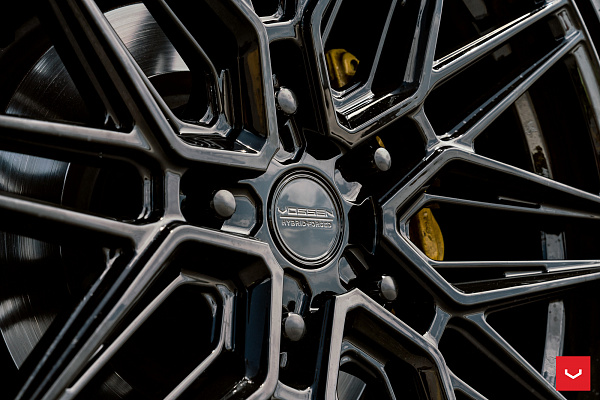 Фото дисков Vossen HF-7 Черный глянец на Toyota Sequoia II