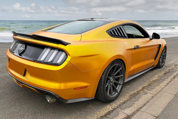 Фото дисков Bola CSR Сатиновый графит на Ford Mustang VI