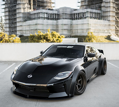Фото дисков Motegi Racing MF418 EXO6 на Nissan Z