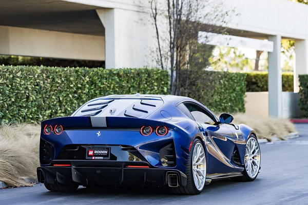 Фото дисков Anrky AN30 Глянцевый лак на Ferrari 812