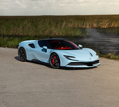 Фото дисков Strasse Wheels SV4-RS Deep Concave FS на Ferrari SF90