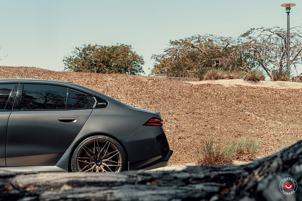 Фото дисков Vossen VPS-4 Сатиновая бронза на BMW 5/M5 (G60/G90)
