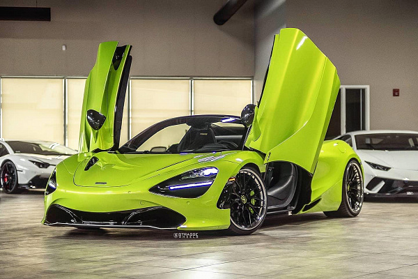Фото дисков Strasse Wheels SV10M Deep Concave FS Черный глянец на McLaren 720S
