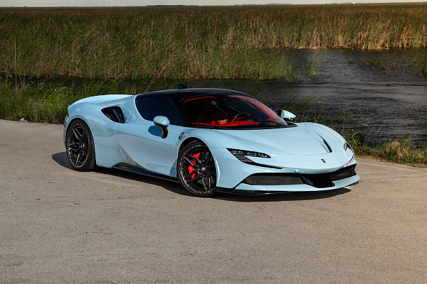 Фото дисков Strasse Wheels SV4-RS Deep Concave FS Черный сатин на Ferrari SF90