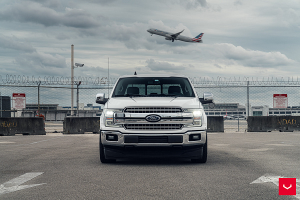 Фото дисков Vossen HF-8 Черный глянец на Ford F-150 XIII