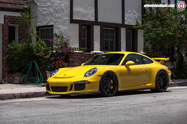 Фото дисков HRE P101 Черный глянец на Porsche 911 VII