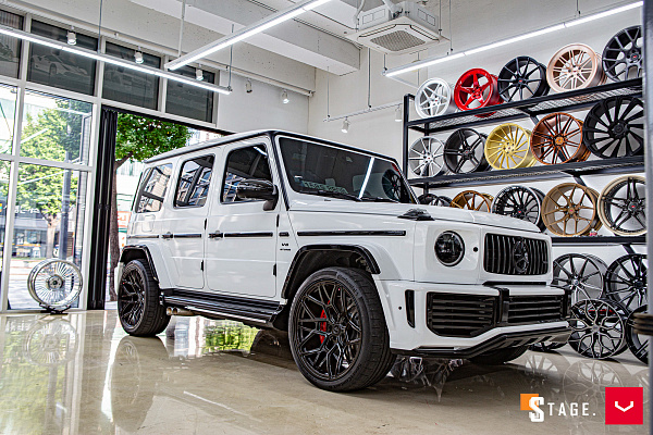Фото дисков Vossen UV-1 Черный глянец на Mercedes-Benz G-Class III
