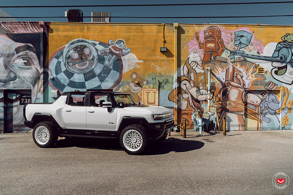 Фото дисков Vossen GNX-02 Белый глянец на GMC Hummer EV