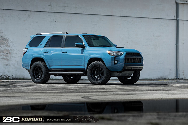 Фото дисков BC Forged LE61 // MLE61 Черный матовый на Toyota 4Runner V