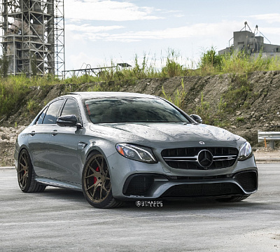 Фото дисков Strasse Wheels SM5RT Deep Concave Monoblock на Mercedes-Benz E-Class (W213, S213, C238)