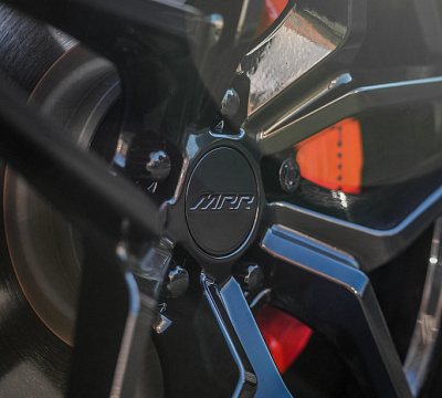 Фото дисков MRR M755 на Chevrolet Camaro VI