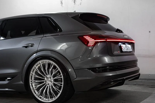 Фото дисков ST Wheels ST11 Полированный лак на Audi E-tron