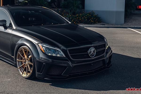 Фото дисков Anrky AN28 Глянцевое темное золото на Mercedes-Benz CLS (C218)