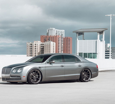 Фото дисков Anrky AN13 на Bentley Flying Spur II