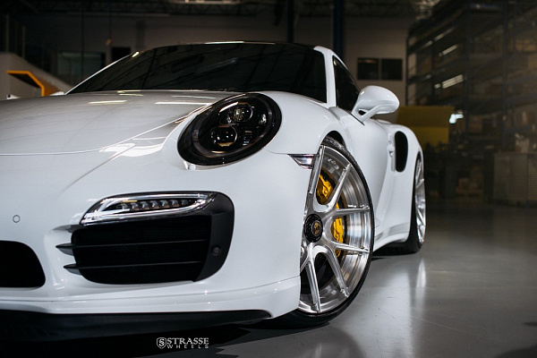 Фото дисков Strasse Wheels SM5R Deep Concave Duoblock Глянцевый лак на Porsche 911 VII