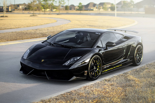 Фото дисков HRE RC103 Черный глянец на Lamborghini Gallardo
