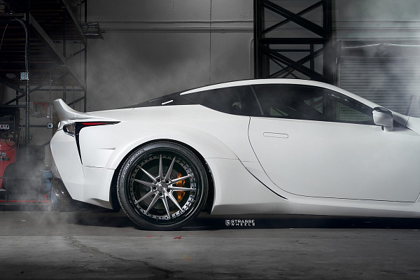 Фото дисков Strasse Wheels SV1 Deep Concave FS Глянцевый лак на Lexus LC 500