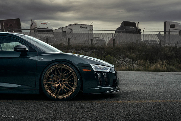 Фото дисков Brixton Forged VL4 Сатиновая бронза на Audi R8 (4S)
