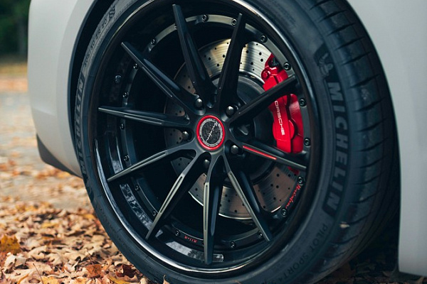 Фото дисков Brixton Forged R11-R Черный сатин на Porsche Cayman II