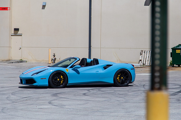 Фото дисков Anrky AN12 Черный сатин на Ferrari 488