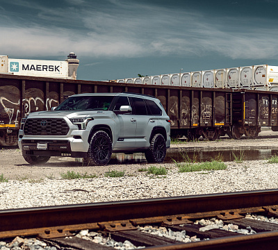 Фото дисков Vossen HF6-5 на Toyota Sequoia III