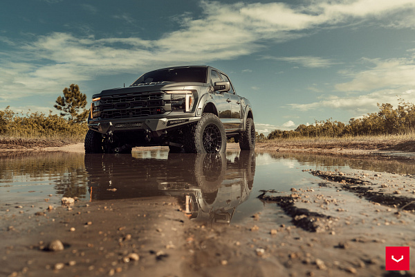Фото дисков Vossen HFX-1 (6-Lug) Черный глянец на Ford F-150 XIV