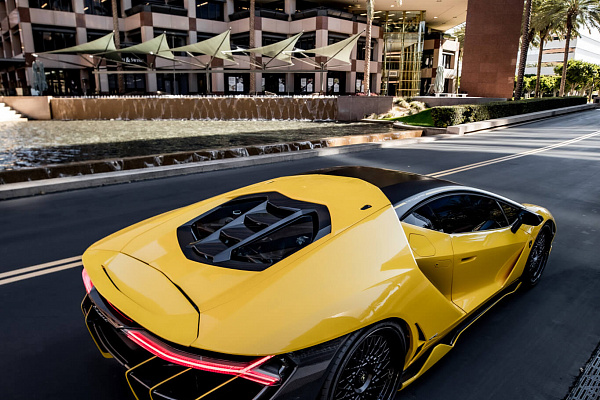 Фото дисков HRE 501 Черный сатин на Lamborghini Centenario
