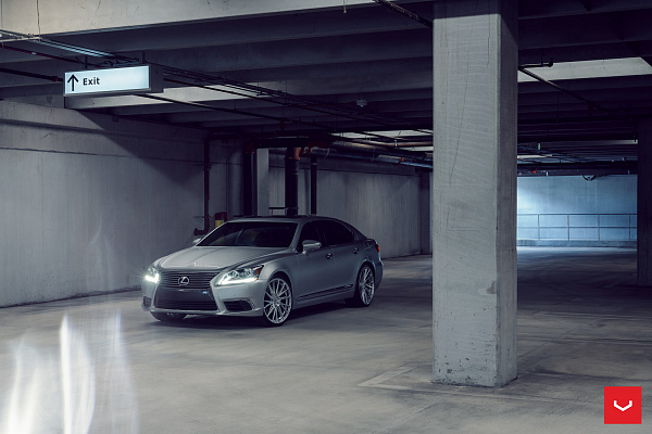 Фото дисков Vossen HF-4T Серебро на Lexus LS IV