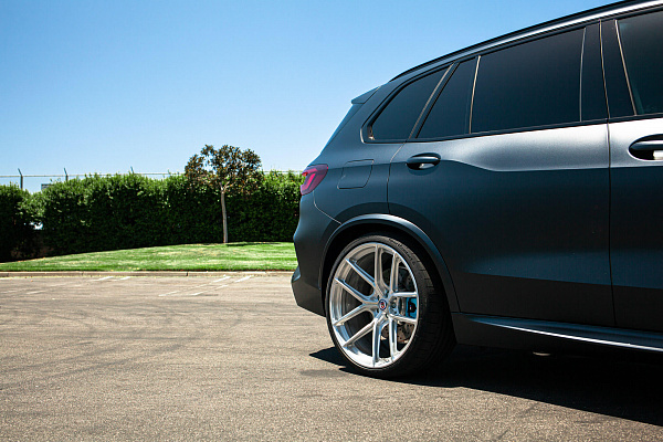 Фото дисков HRE P101SC Глянцевый лак на BMW X5/X5 M (G05/G18/F95)