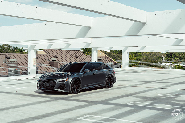 Фото дисков Vossen UV-X Черный глянец на Audi A/RS 6 (C8)