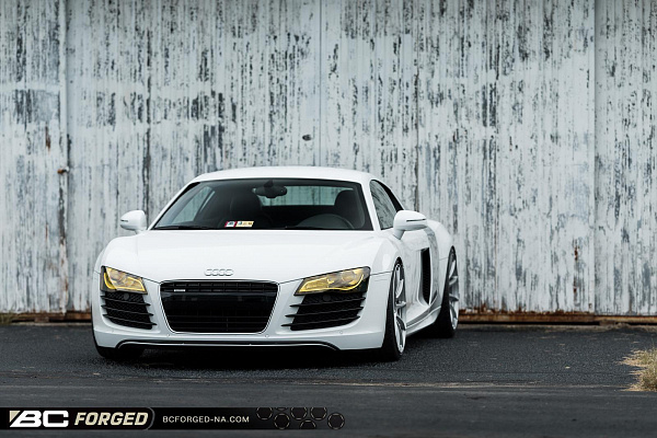 Фото дисков BC Forged RZ10 Глянцевый лак на Audi R8 (Typ 42)