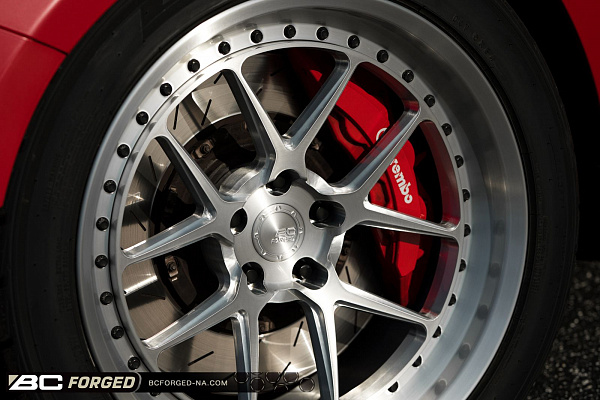 Фото дисков BC Forged LE52 // MLE52 Глянцевый лак на Dodge Charger VII
