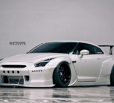 Фото дисков Strasse Wheels SV8 Signature на Nissan GT-R