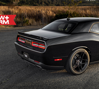 Фото дисков HRE FF11 на Dodge Challenger III