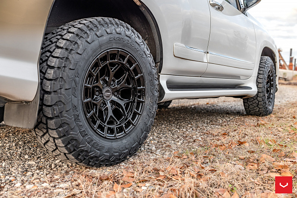 Фото дисков Vossen HFX-1 (6-Lug) Черный глянец на Lexus GX II