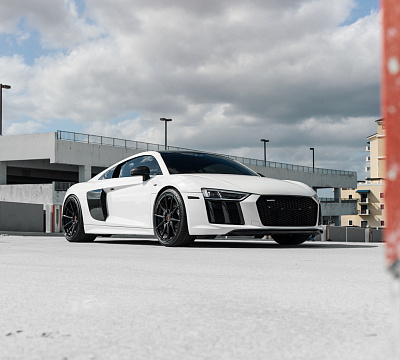 Фото дисков Strasse Wheels SV10 Deep Concave Duoblock на Audi R8 (4S)