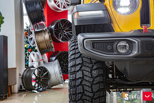 Фото дисков Vossen HF-7 Черный глянец на Jeep Wrangler IV (JL)