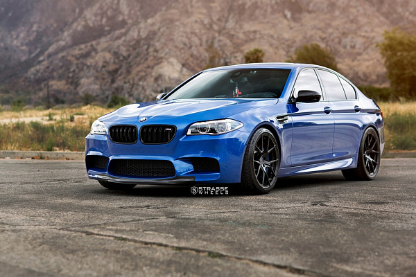 Фото дисков Strasse Wheels SM5R Deep Concave Monoblock Другой цвет на BMW 5/M5 (F10)