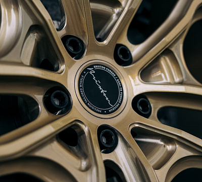Фото дисков Brixton Forged PF14 R / RS на Ford GT II