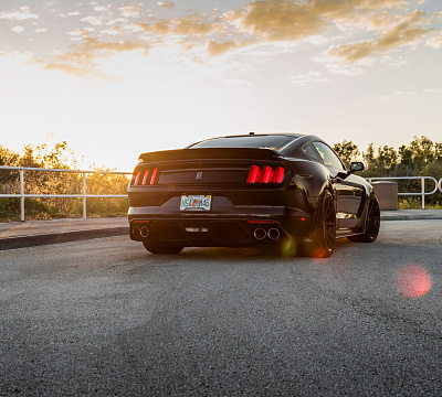 Фото дисков Vossen VFS-10 на Ford Mustang VI
